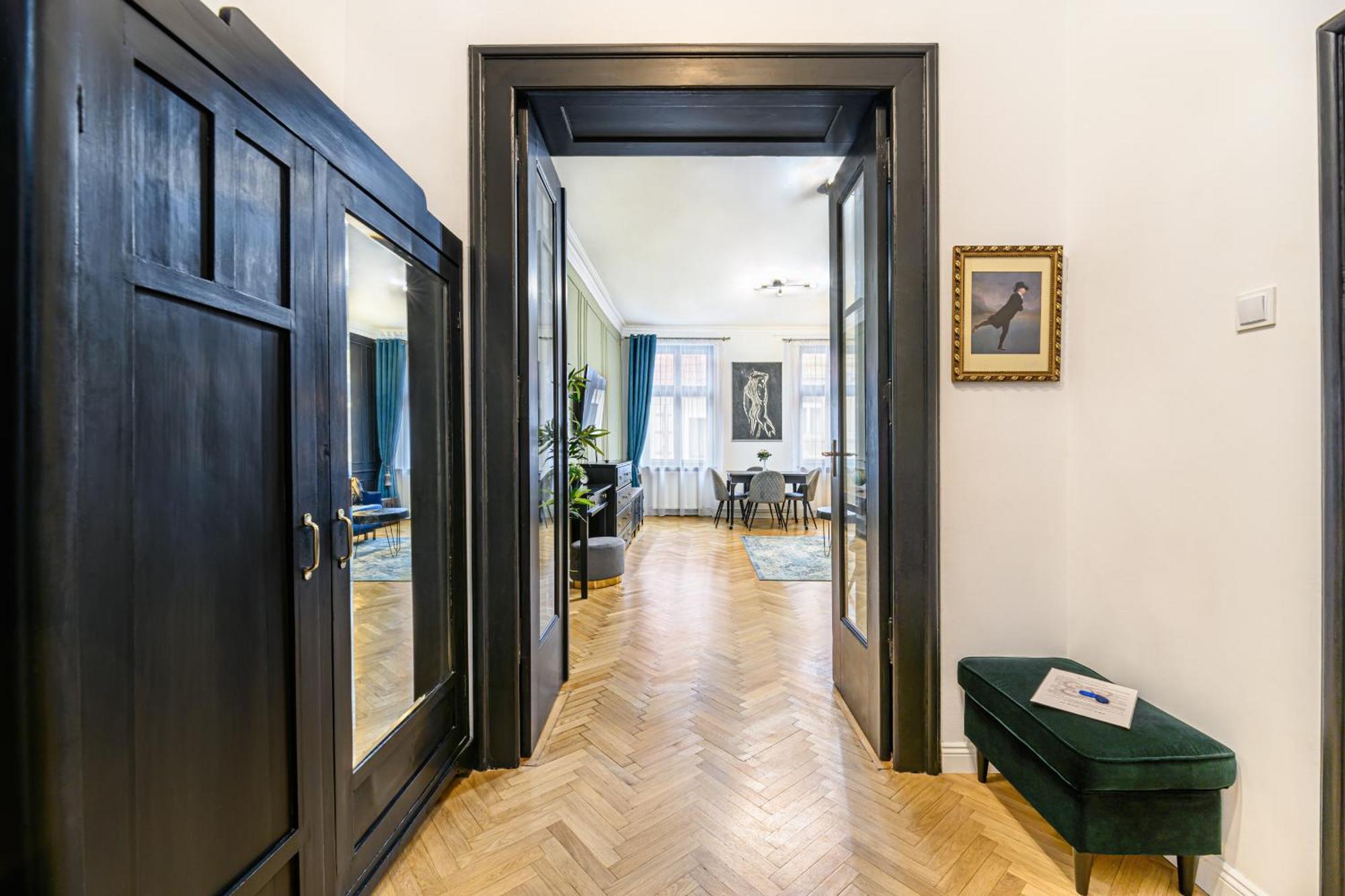 Colins Place Брашов Екстер'єр фото