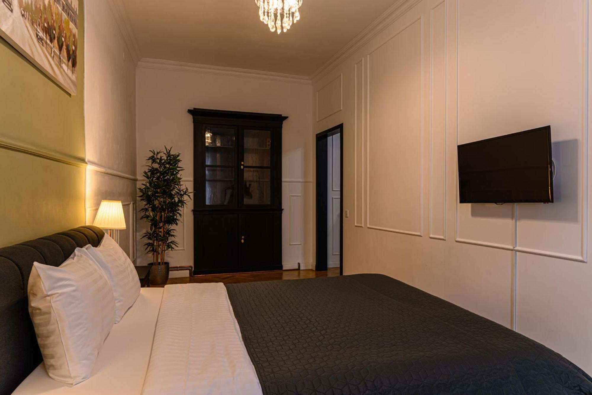 Colins Place Брашов Екстер'єр фото